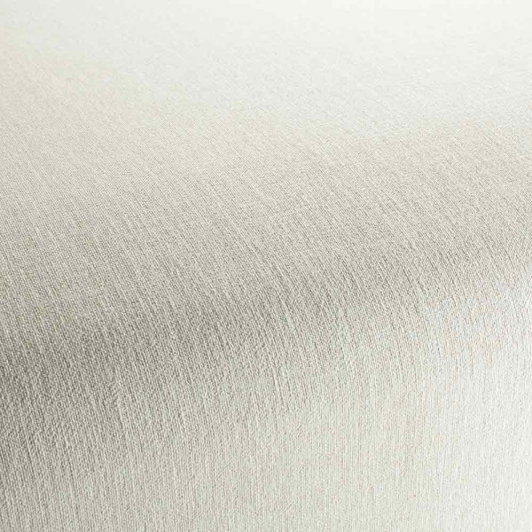 Helle, unifarbene Stoffoberfläche zeigt eine strukturierte Textur. Der Stoff wirkt elegant und eignet sich für Dekorationen. Er hat eine blickdichte Eigenschaft.