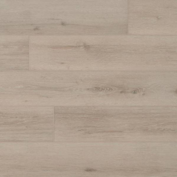 Heller, ausgelegter Vinylboden in Holzoptik mit sanften, cremigen Farbtönen und leicht sichtbaren Holzmaserungen. Die Paneele sind gleichmäßig angeordnet und verleihen einen modernen Look.