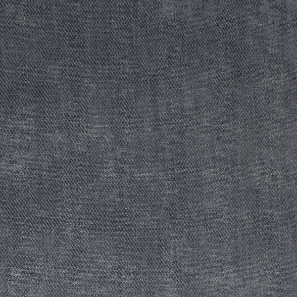 Hellblauer Dekostoff mit feiner Struktur liegt zusammengerollt. Er zeigt eine unregelmäßige, sanfte Textur und ist vielseitig einsetzbar für Vorhänge oder andere Dekorationszwecke.